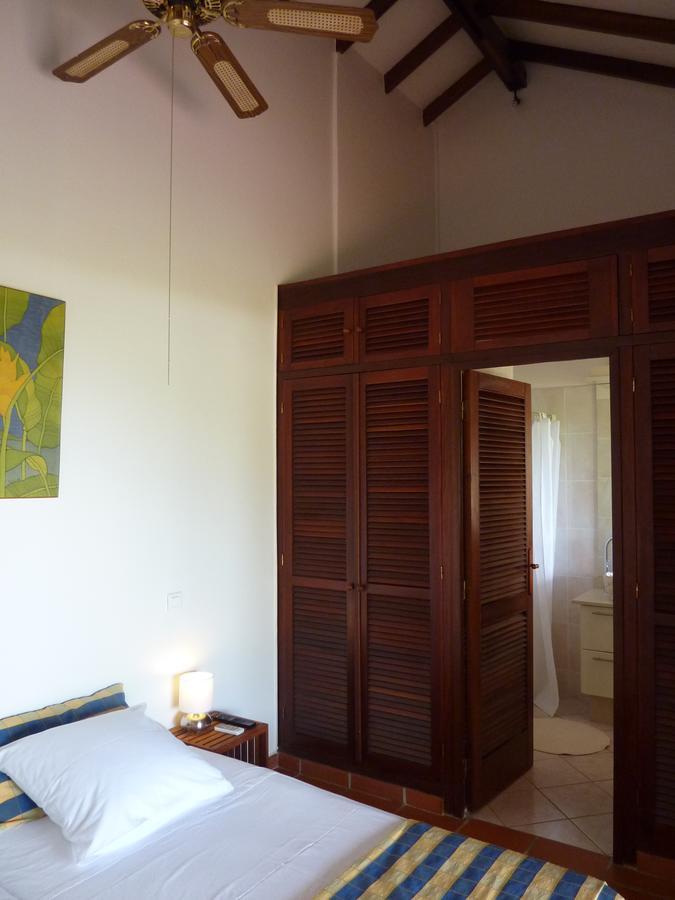 Chambre D'Hotes "Villa Rayon Vert" Deshaies Exterior photo